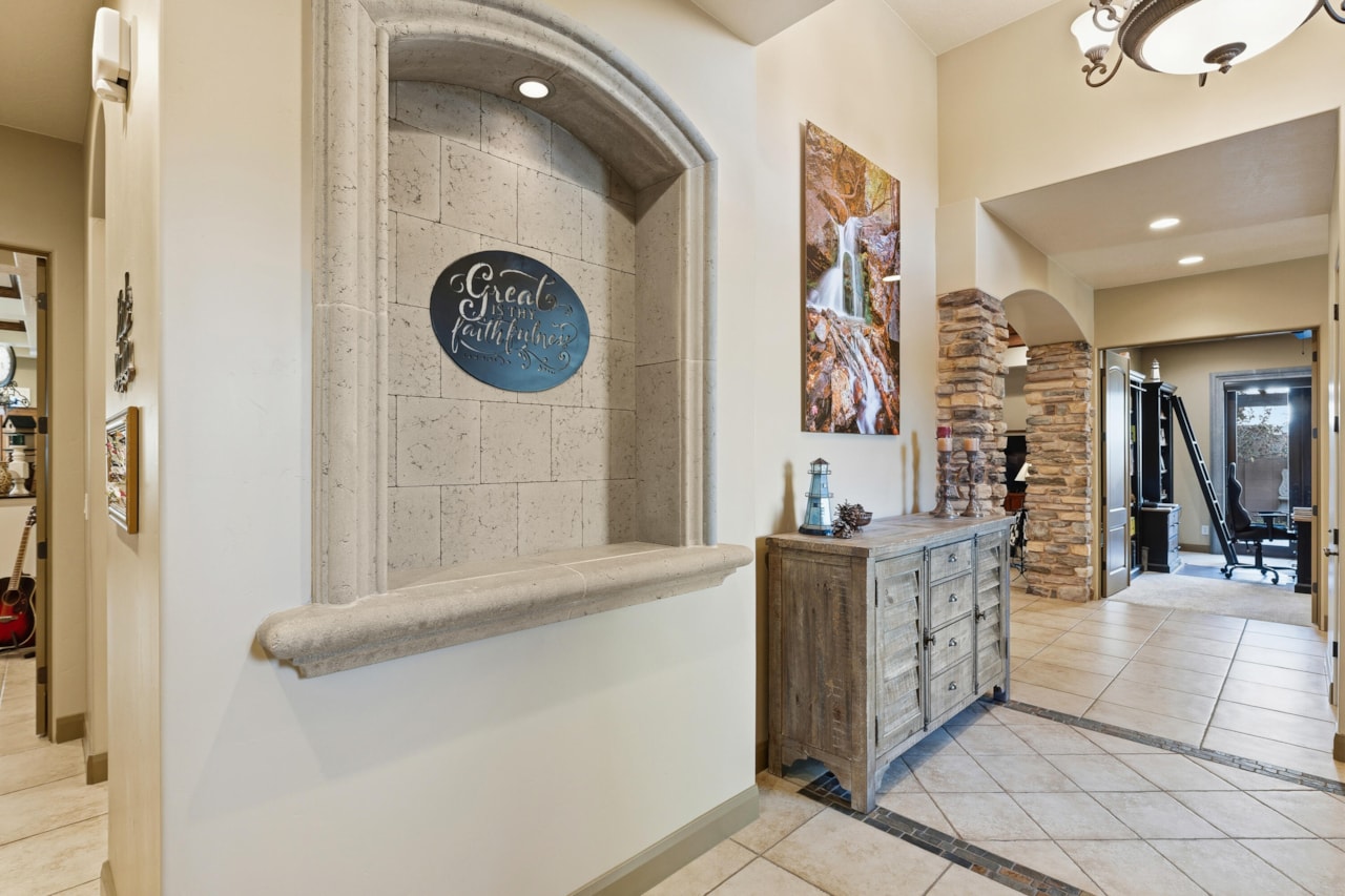 2426 E Springs DR St George, UT 84790 home for sale, MLS#25-266295 - Erika Rogers Photo 32