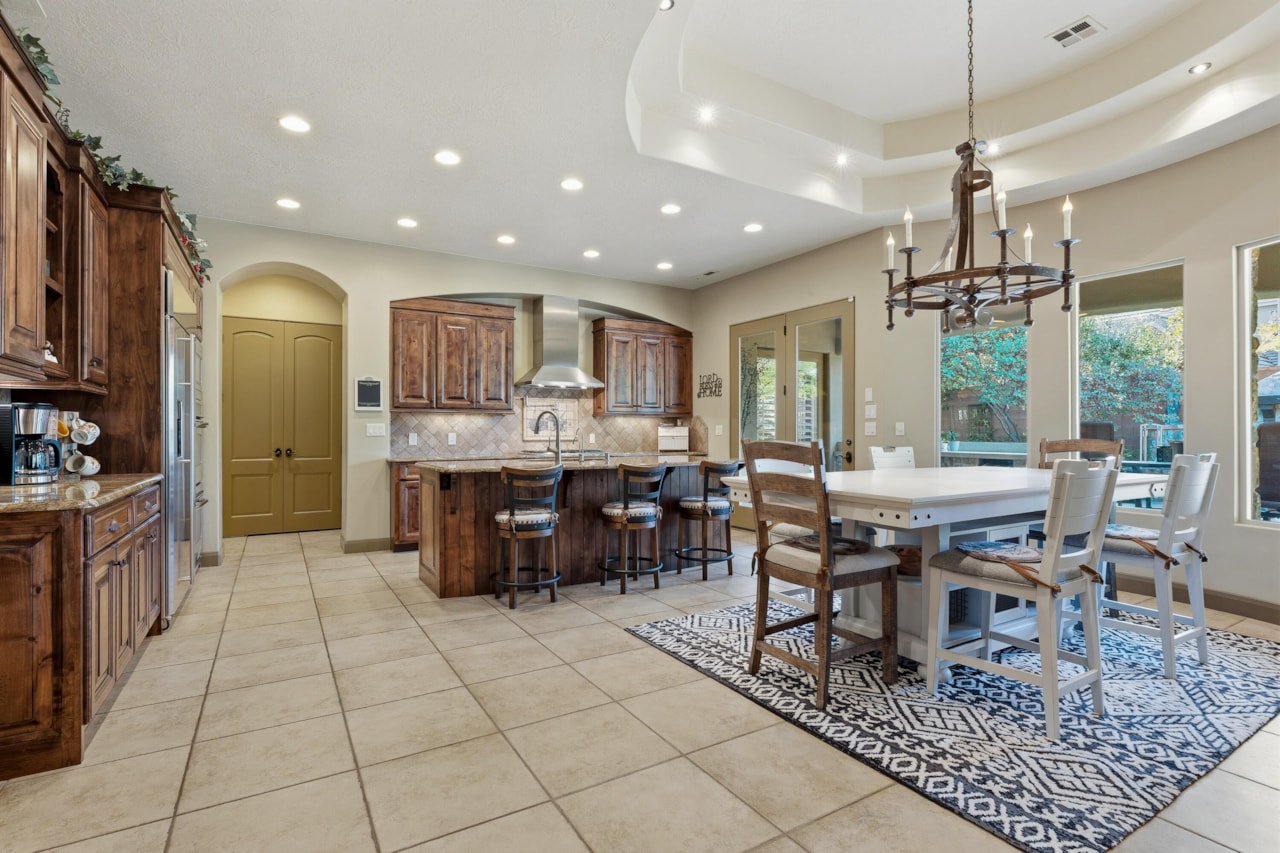 2426 E Springs DR St George, UT 84790 home for sale, MLS#25-266295 - Erika Rogers Photo 34