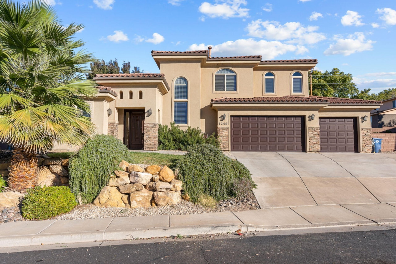1246 W 300 ST N St George, UT 84770 home for sale, MLS#25-266434 - Erika Rogers