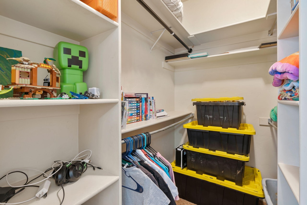 1246 W 300 ST N St George, UT 84770 home for sale, MLS#25-266434 - Erika Rogers Photo 32