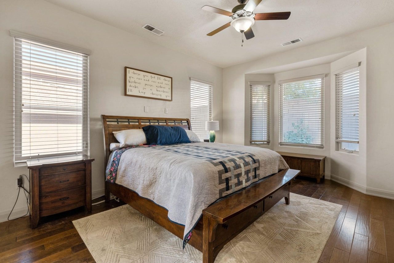 1246 W 300 ST N St George, UT 84770 home for sale, MLS#25-266434 - Erika Rogers Photo 45