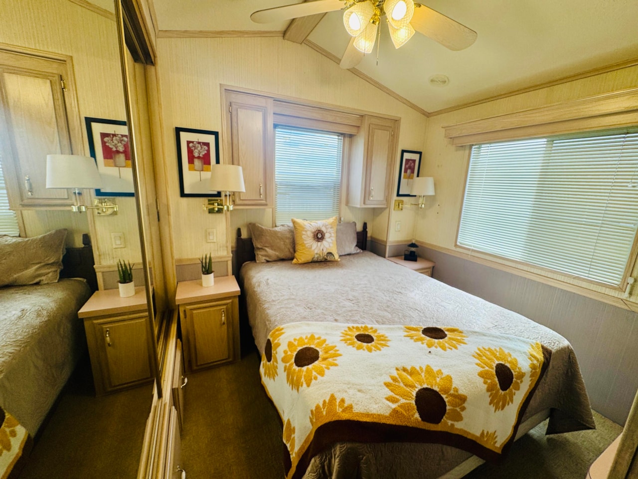 1150 W Red Hills Parkway #183 Washington, UT 84780 home for sale, MLS#25-265857 - Erika Rogers Photo 16