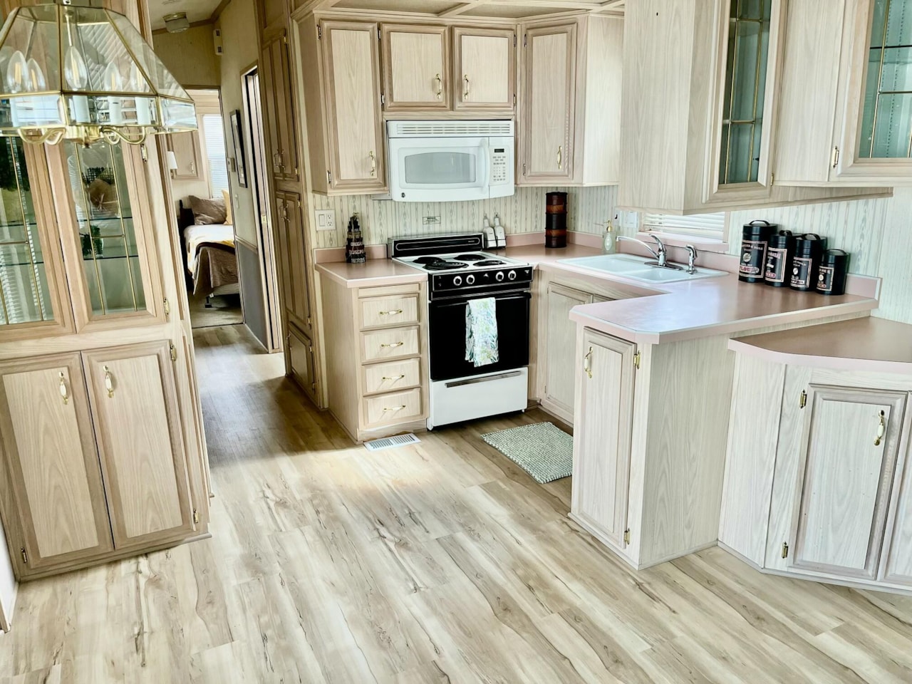 1150 W Red Hills Parkway #183 Washington, UT 84780 home for sale, MLS#25-265857 - Erika Rogers Photo 7