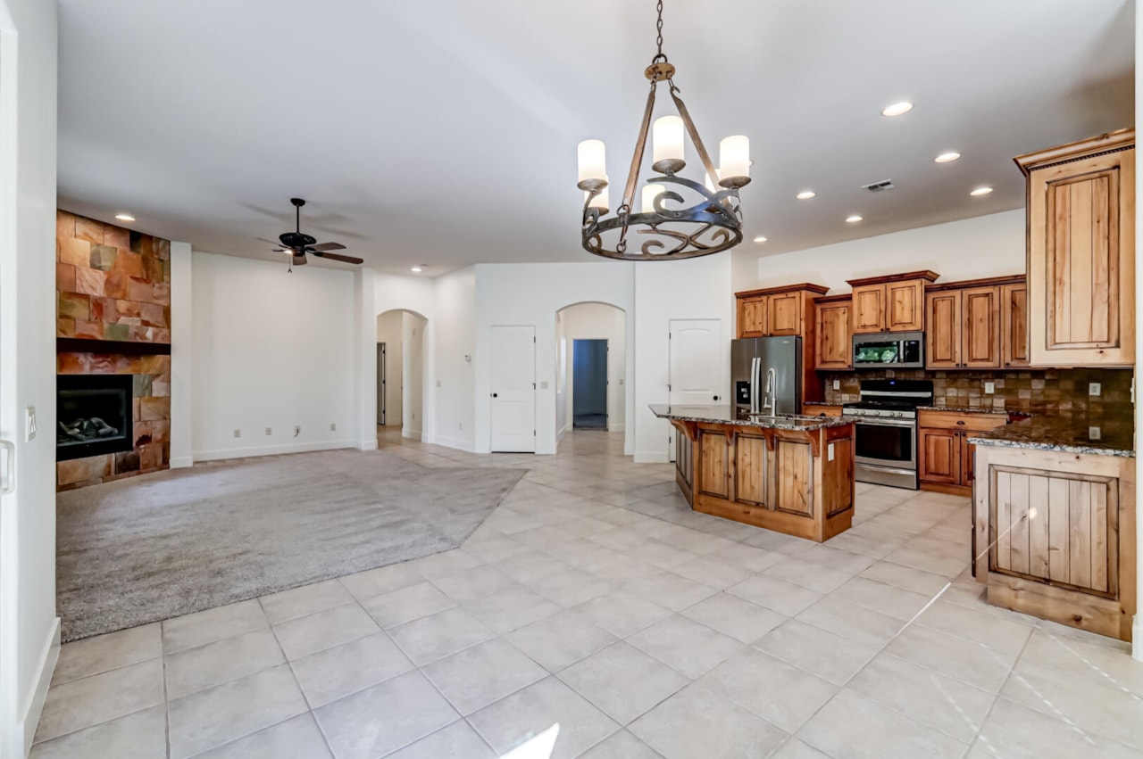 761 W North Links DR Washington, UT 84780 home for sale, MLS#25-265398 - Erika Rogers Photo 23