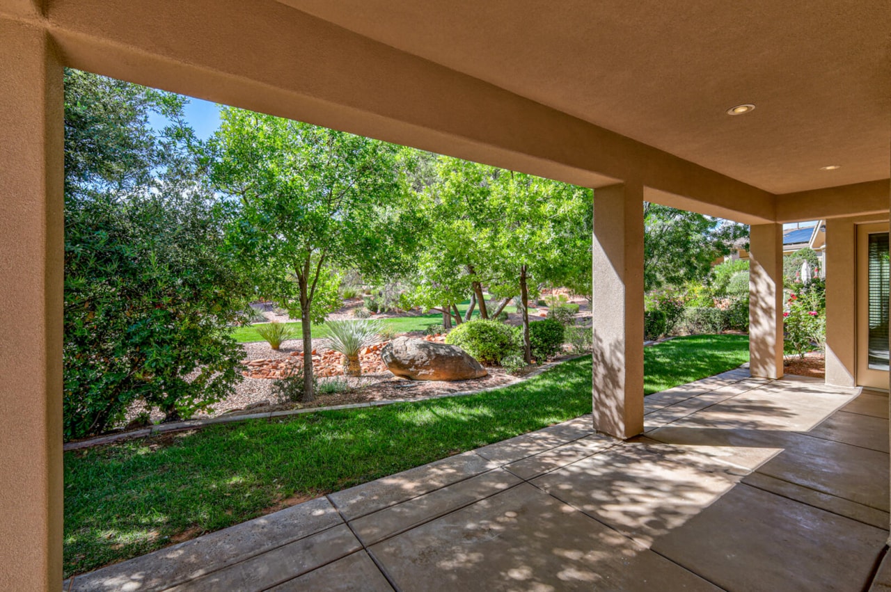 761 W North Links DR Washington, UT 84780 home for sale, MLS#25-265398 - Erika Rogers Photo 32