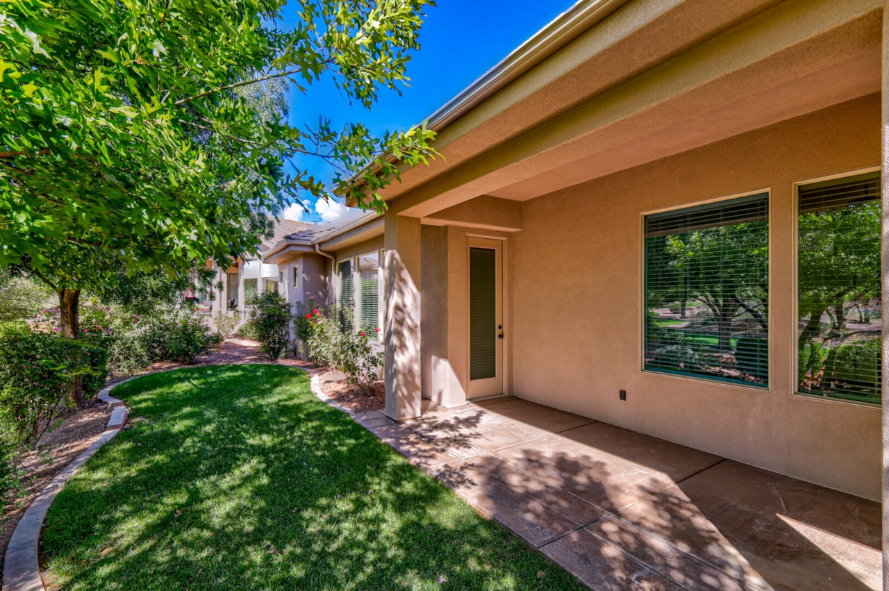 761 W North Links DR Washington, UT 84780 home for sale, MLS#25-265398 - Erika Rogers Photo 33