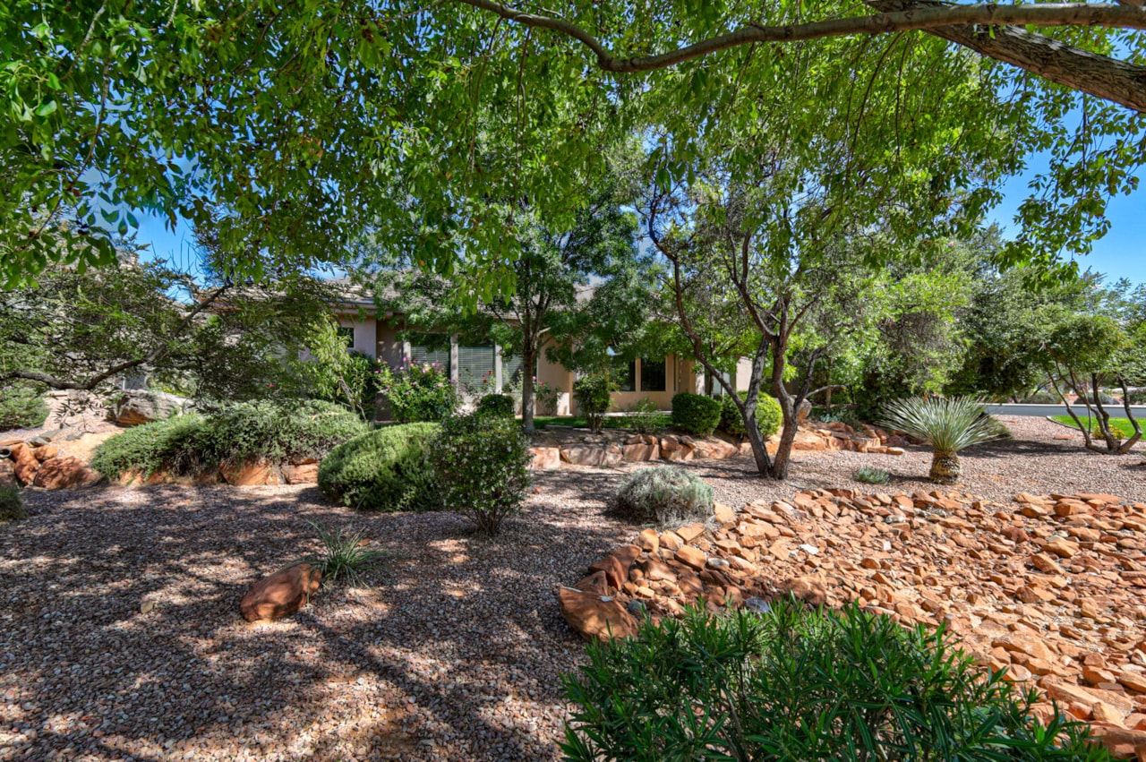 761 W North Links DR Washington, UT 84780 home for sale, MLS#25-265398 - Erika Rogers Photo 36