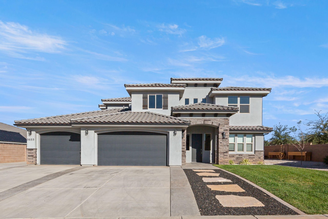3033 Gentry LN St George, UT 84790 home for sale, MLS#25-263670 - Erika Rogers