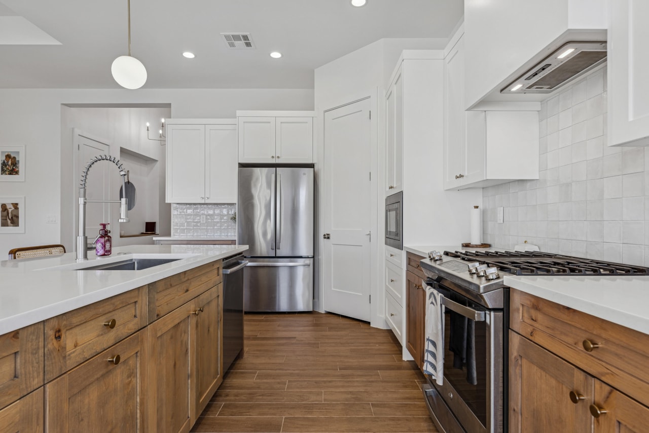 962 E Black Oak DR Washington, UT 84780 home for sale, MLS#25-266448 - Erika Rogers Photo 10