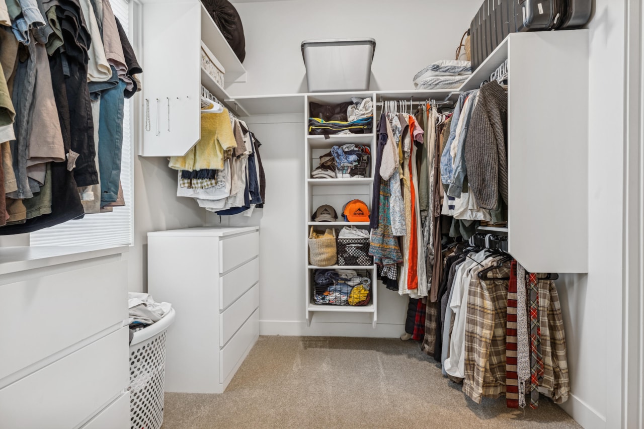 962 E Black Oak DR Washington, UT 84780 home for sale, MLS#25-266448 - Erika Rogers Photo 16