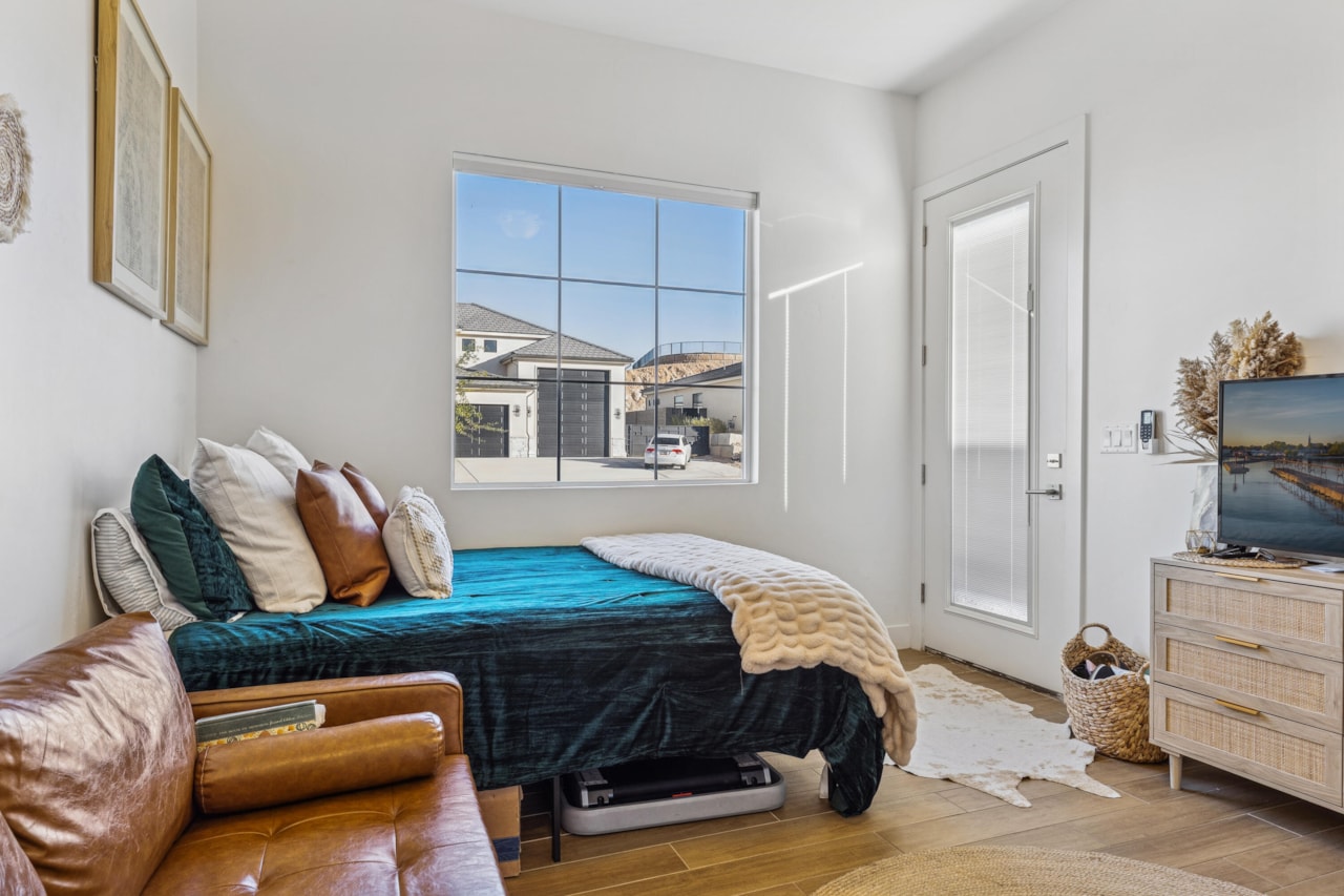 962 E Black Oak DR Washington, UT 84780 home for sale, MLS#25-266448 - Erika Rogers Photo 24