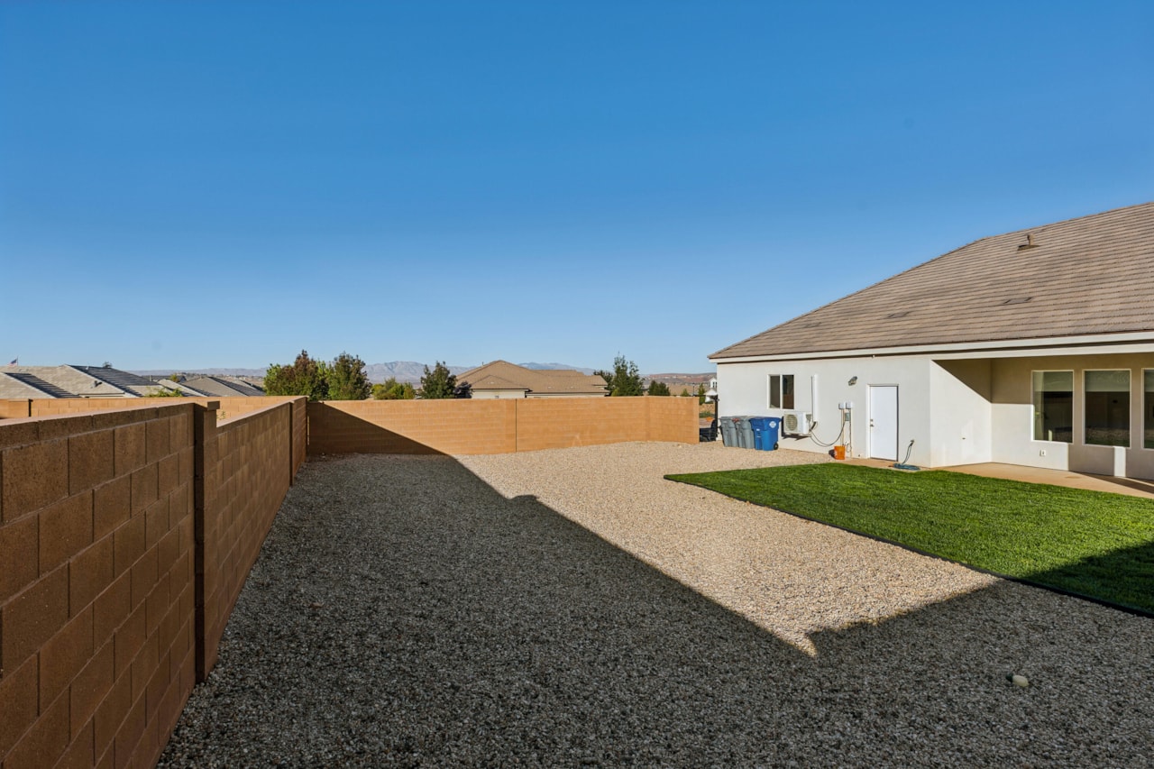 962 E Black Oak DR Washington, UT 84780 home for sale, MLS#25-266448 - Erika Rogers Photo 27
