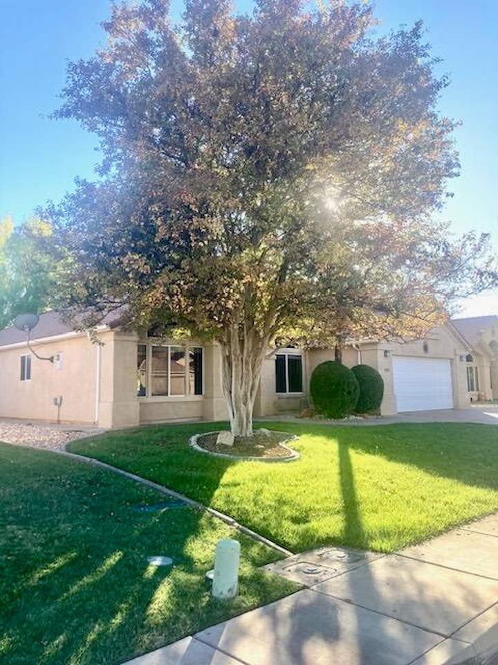 2398 E 630  N St George, UT 84790 home for sale, MLS#25-266479 - Erika Rogers Photo 2