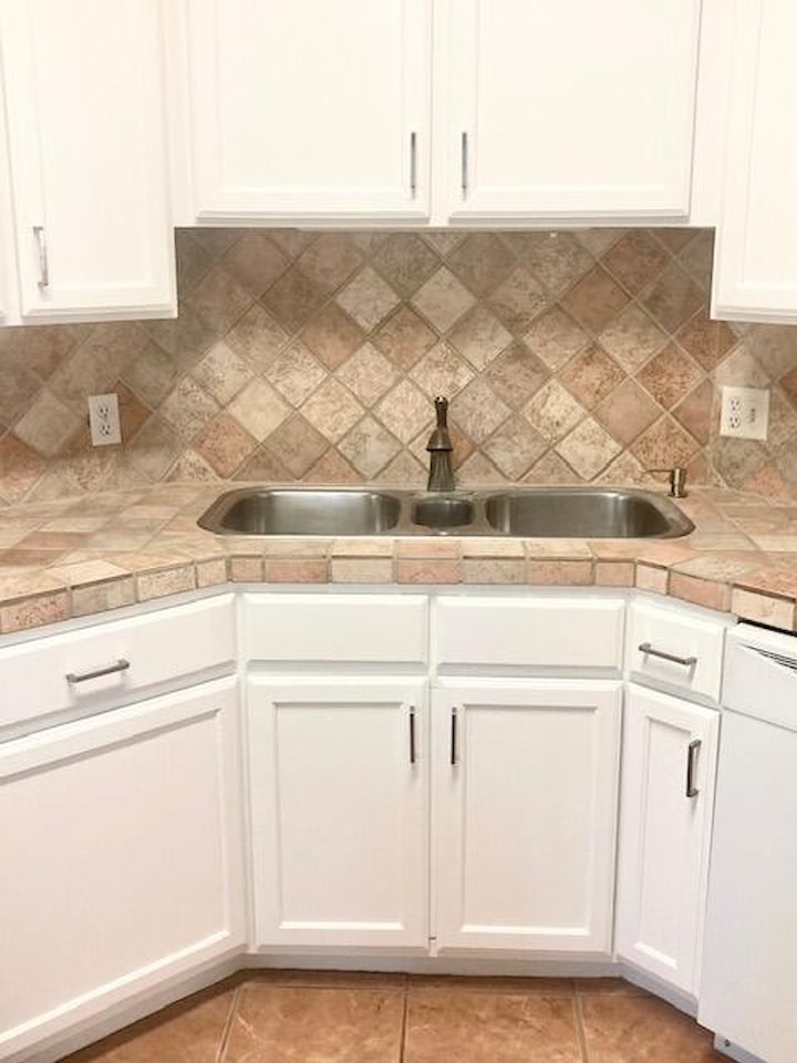 2398 E 630  N St George, UT 84790 home for sale, MLS#25-266479 - Erika Rogers Photo 7