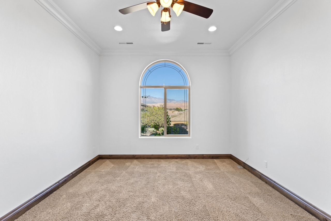 1253 W Lexington ST Washington, UT 84780 home for sale, MLS#25-266497 - Erika Rogers Photo 26