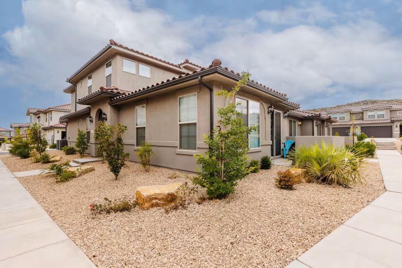 1162 N Riviera Alley Washington, UT 84780 home for sale, MLS#25-266502 - Erika Rogers