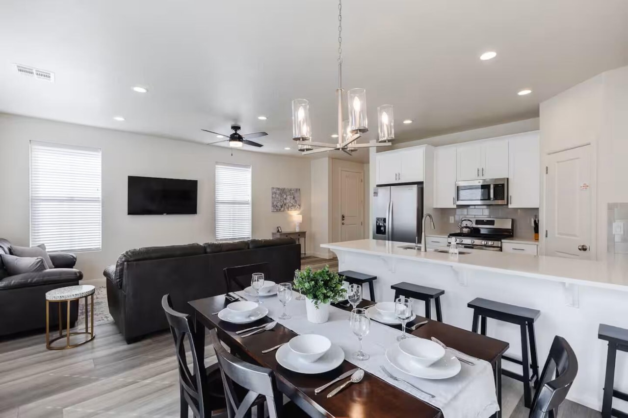 1162 N Riviera Alley Washington, UT 84780 home for sale, MLS#25-266502 - Erika Rogers Photo 5