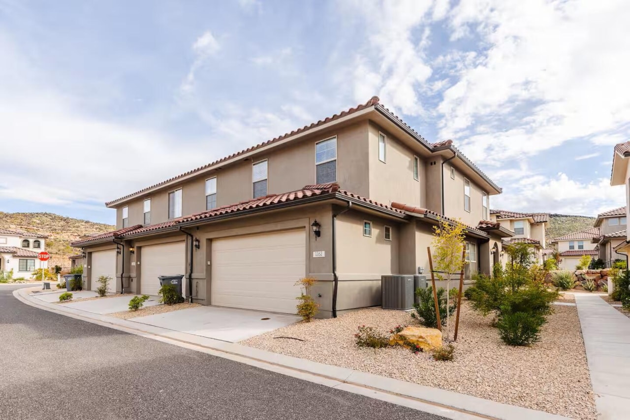 1162 N Riviera Alley Washington, UT 84780 home for sale, MLS#25-266502 - Erika Rogers Photo 22