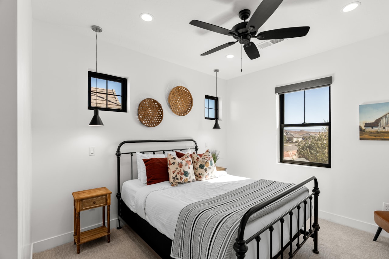 1167 E Farmhouse DR Washington, UT 84780 home for sale, MLS#25-266510 - Erika Rogers Photo 19