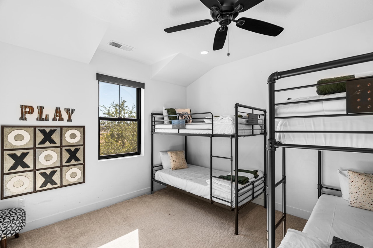 1167 E Farmhouse DR Washington, UT 84780 home for sale, MLS#25-266510 - Erika Rogers Photo 24