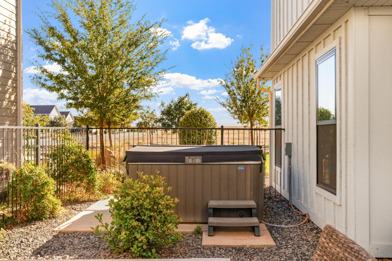 1167 E Farmhouse DR Washington, UT 84780 home for sale, MLS#25-266510 - Erika Rogers Photo 30