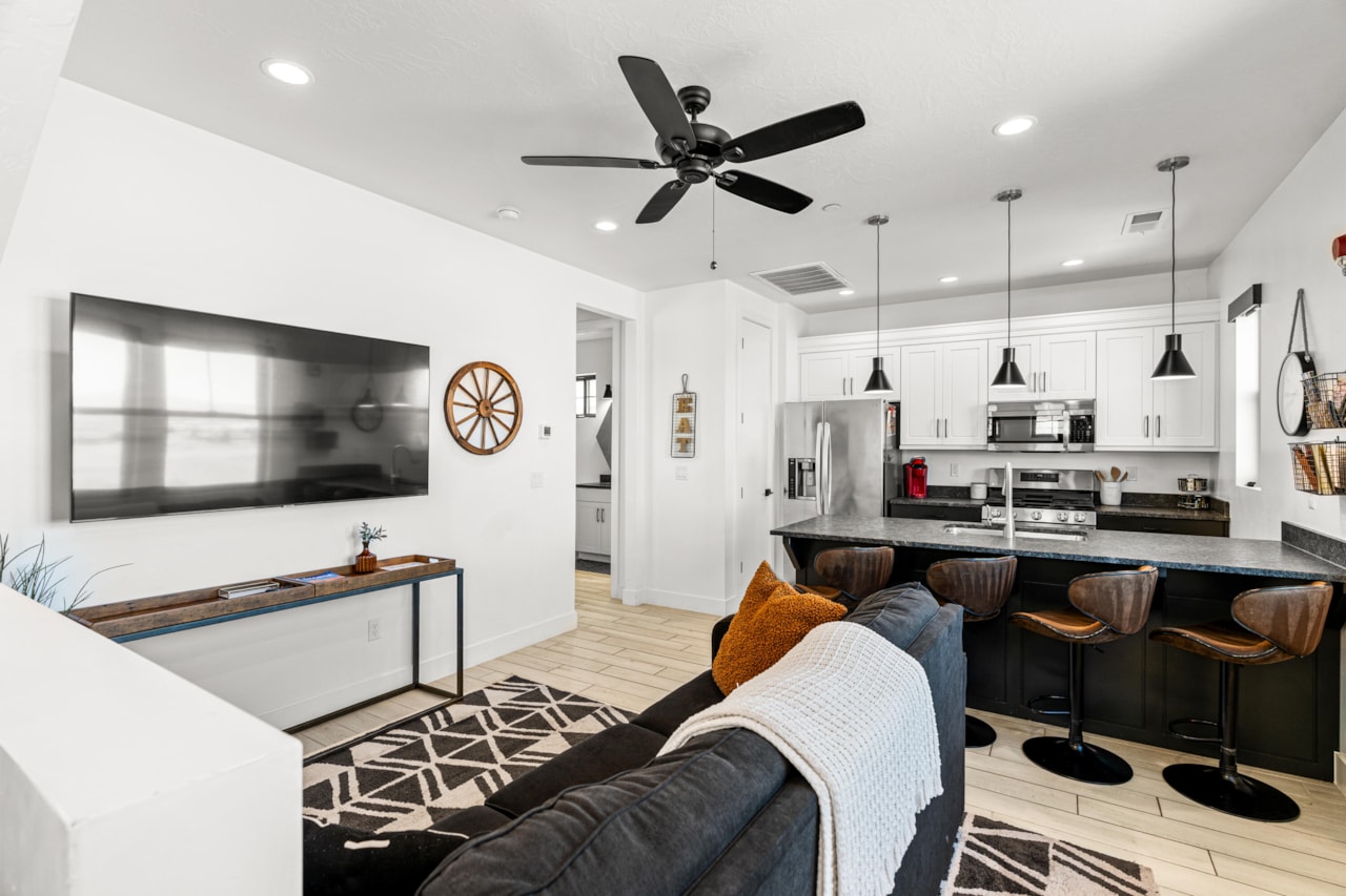 1167 E Farmhouse DR Washington, UT 84780 home for sale, MLS#25-266510 - Erika Rogers Photo 32