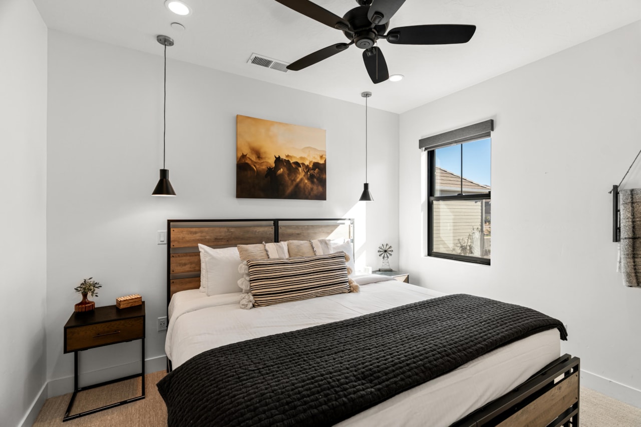 1167 E Farmhouse DR Washington, UT 84780 home for sale, MLS#25-266510 - Erika Rogers Photo 37