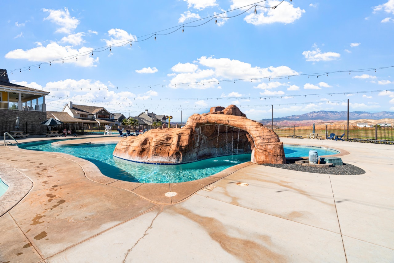 1167 E Farmhouse DR Washington, UT 84780 home for sale, MLS#25-266510 - Erika Rogers Photo 45