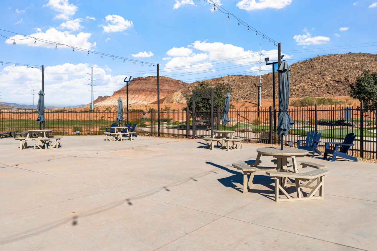 1167 E Farmhouse DR Washington, UT 84780 home for sale, MLS#25-266510 - Erika Rogers Photo 46