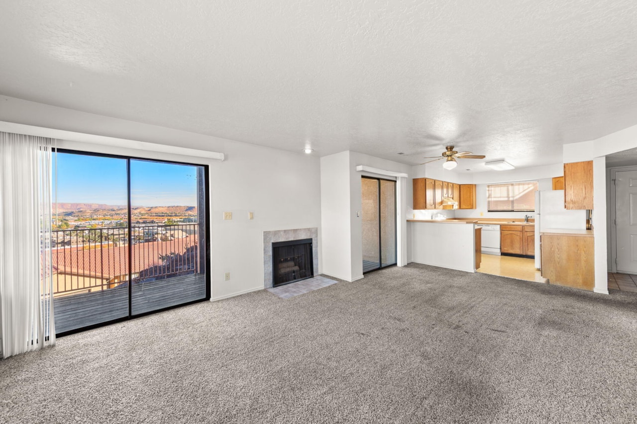 161 W 950  S #E1 St George, UT 84770 condo for sale, MLS#25-266520 - Erika Rogers Photo 3