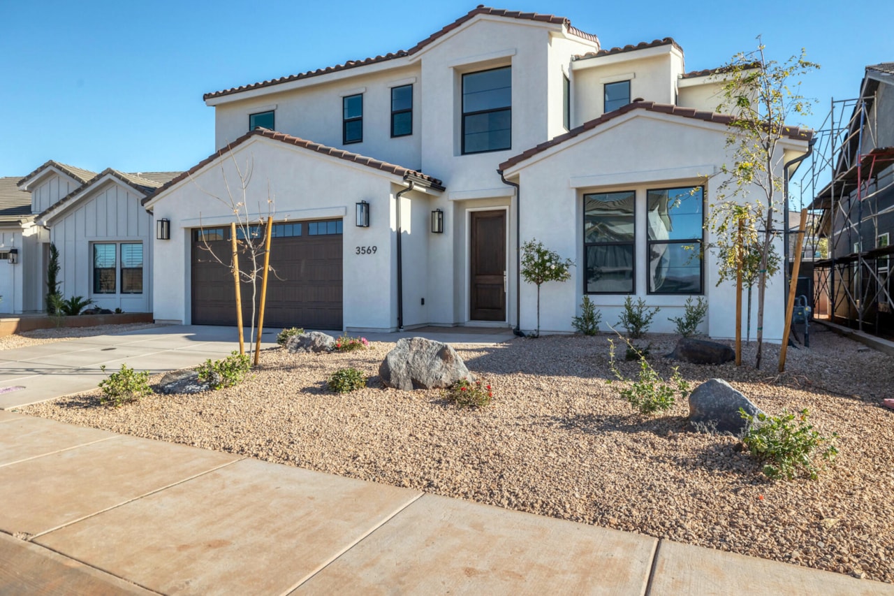 3569 S Turin LN St George, UT 84790 home for sale, MLS#25-266519 - Erika Rogers Photo 3