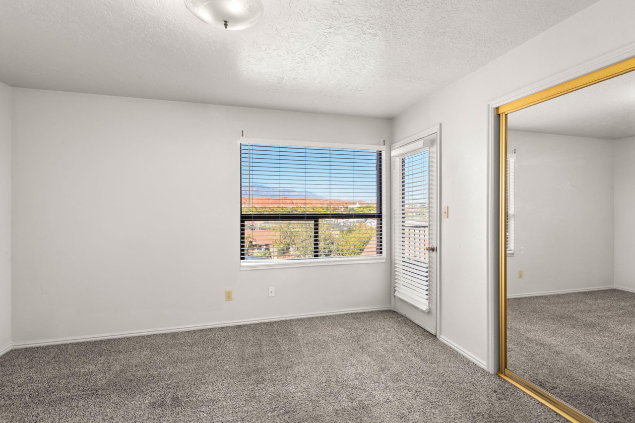 161 W 950  S #E1 St George, UT 84770 condo for sale, MLS#25-266520 - Erika Rogers Photo 10