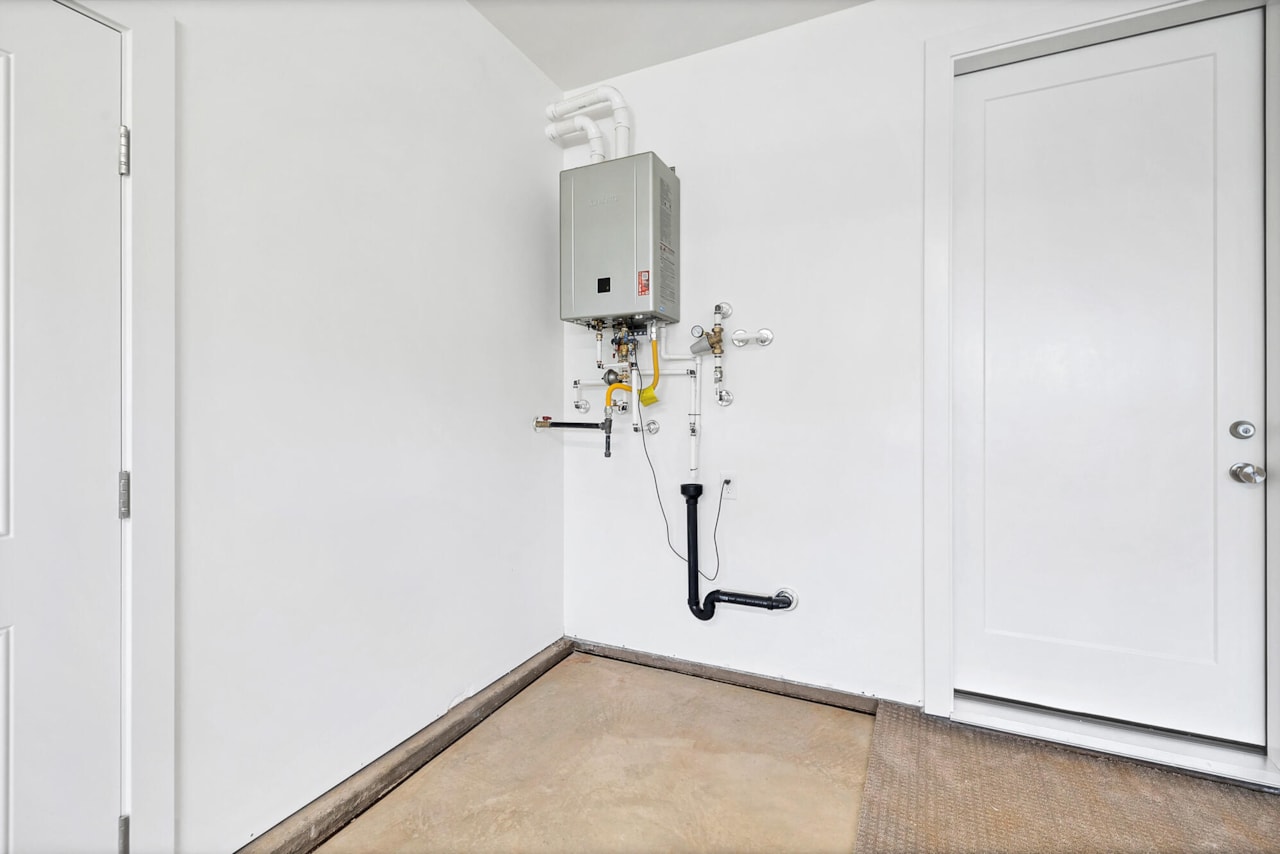 3569 S Turin LN St George, UT 84790 home for sale, MLS#25-266519 - Erika Rogers Photo 30