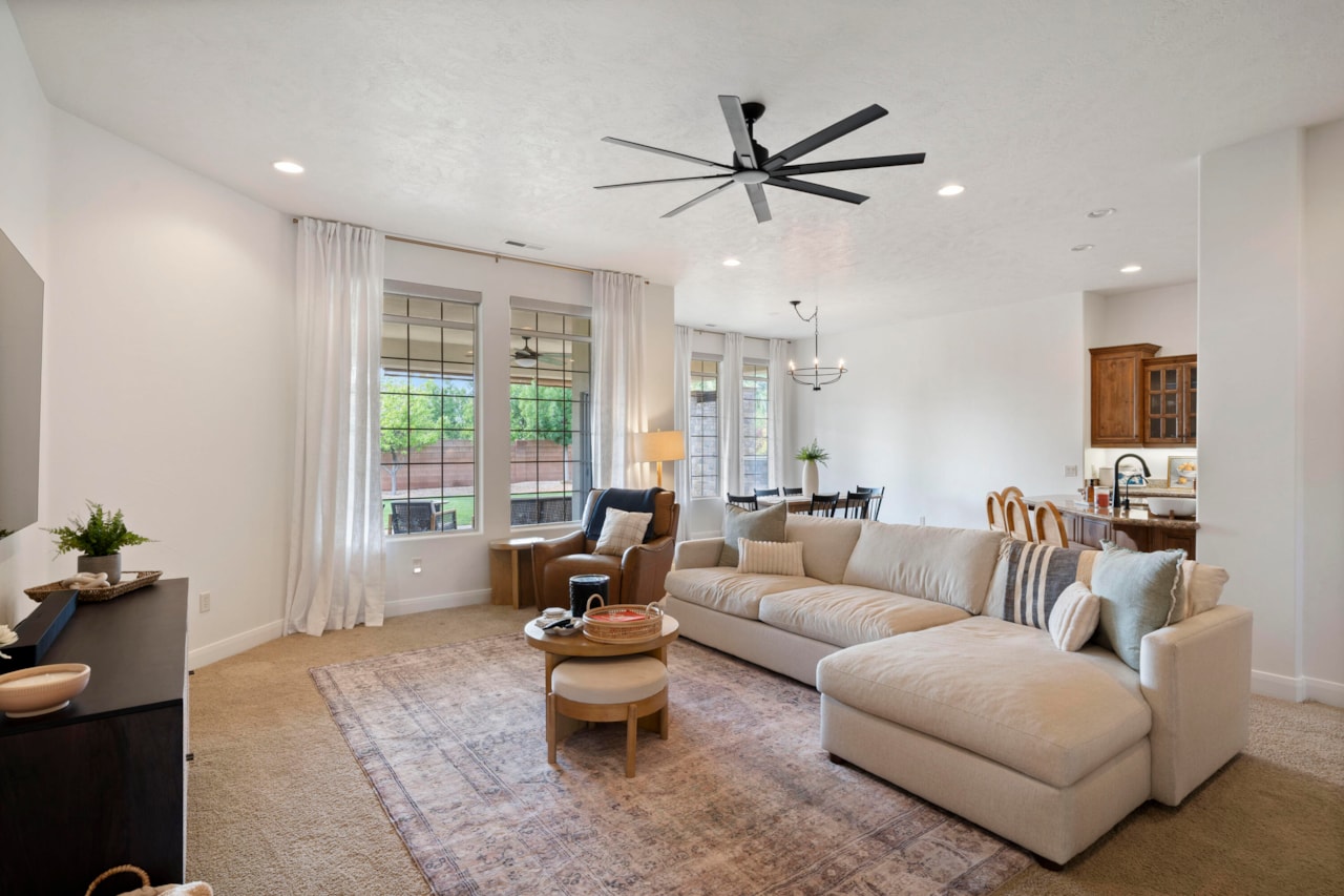 2032 E Circle Ridge DR St George, UT 84790 home for sale, MLS#25-265492 - Erika Rogers Photo 8