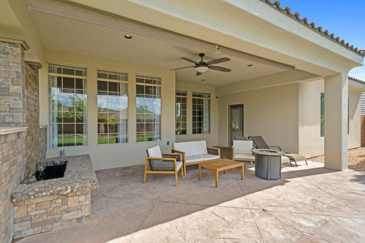 2032 E Circle Ridge DR St George, UT 84790 home for sale, MLS#25-265492 - Erika Rogers Photo 27