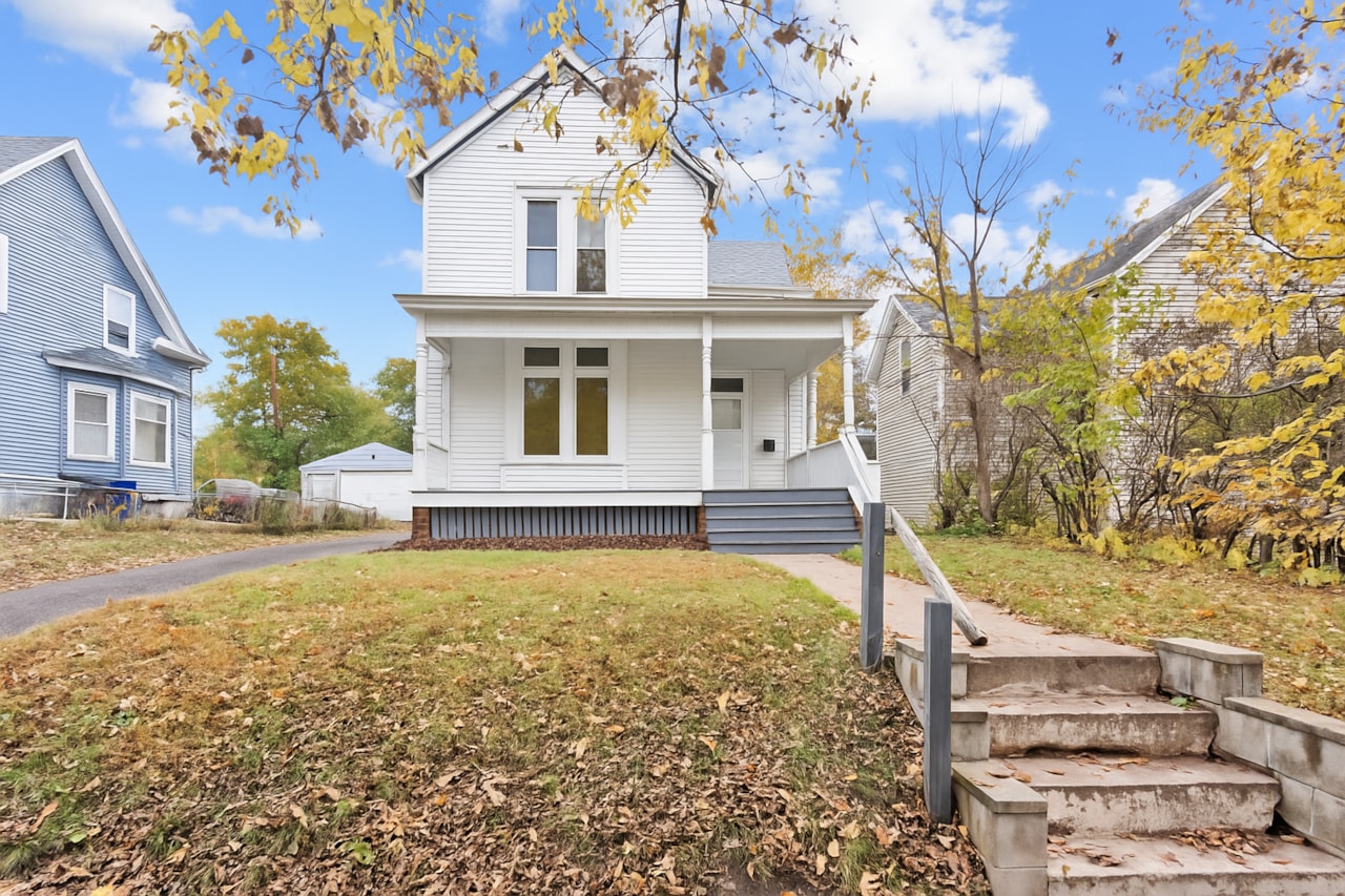 Saint Paul Edmund Rices First Add | MLS 6812602 | 870 Clark Street ...