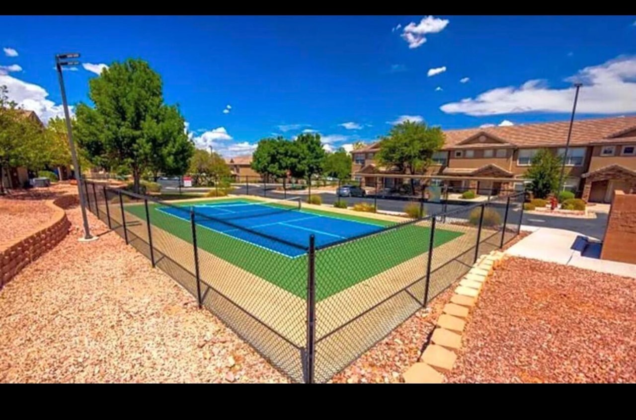 3155 S Hidden Valley #211 St George, UT 84790 home for sale, MLS#25-266568 - Erika Rogers Photo 24