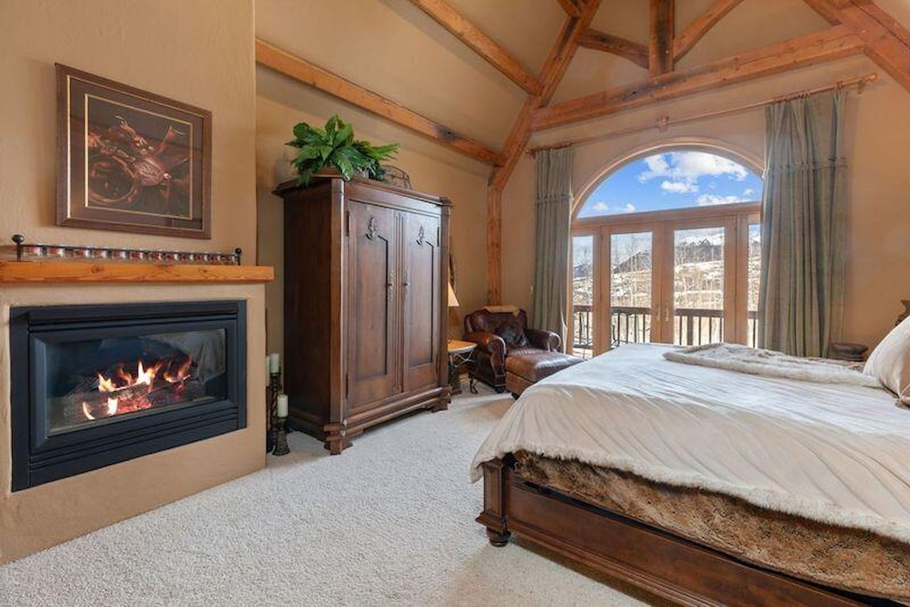 102 Double Eagle Way: Mountain Village Home with Views, Privacy, and Price Improvement — photo 3