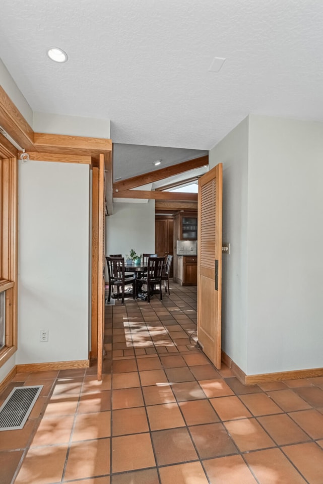 3119 S Jacob Hamblin DR St George, UT 84790 home for sale, MLS#25-266571 - Erika Rogers Photo 43