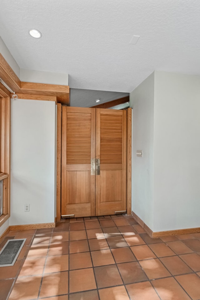 3119 S Jacob Hamblin DR St George, UT 84790 home for sale, MLS#25-266571 - Erika Rogers Photo 44