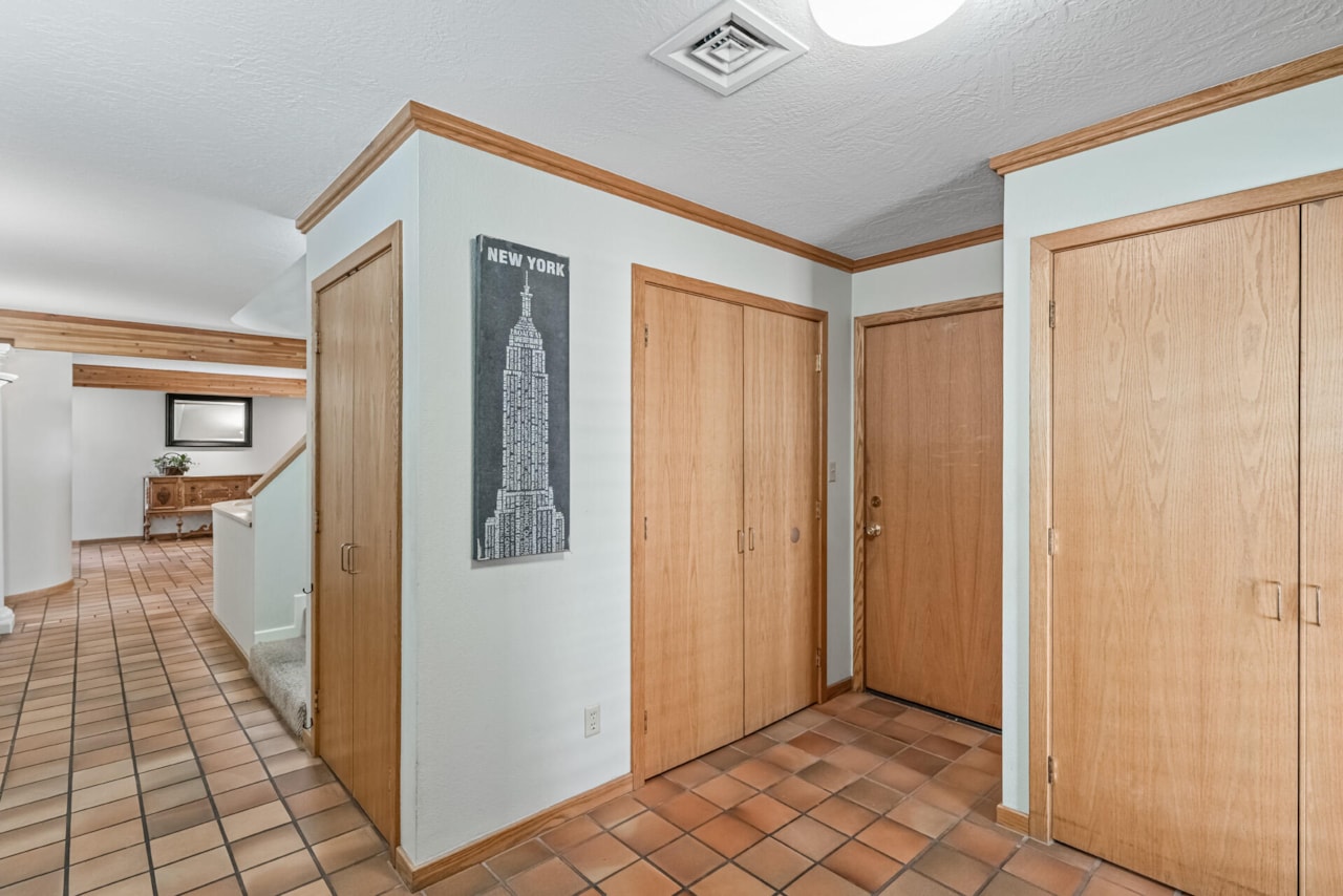 3119 S Jacob Hamblin DR St George, UT 84790 home for sale, MLS#25-266571 - Erika Rogers Photo 56