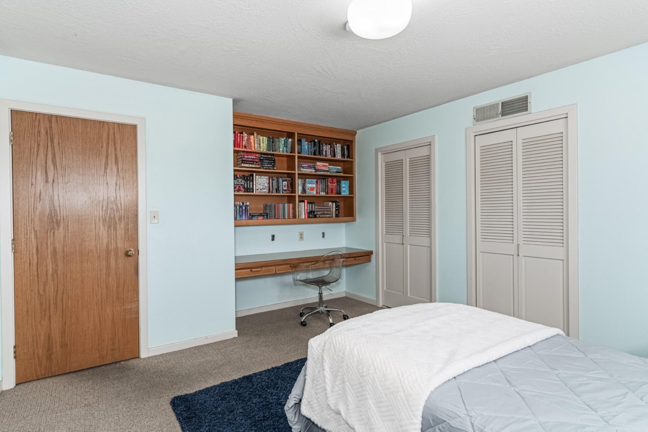 3119 S Jacob Hamblin DR St George, UT 84790 home for sale, MLS#25-266571 - Erika Rogers Photo 107