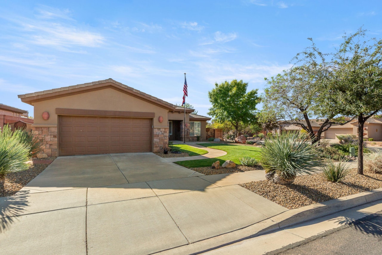 3278 E Sweetwater Springs DR Washington, UT 84780 home for sale, MLS#25-266383 - Erika Rogers Photo 3