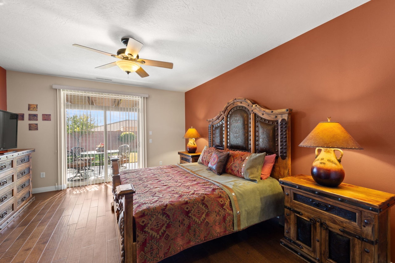 3278 E Sweetwater Springs DR Washington, UT 84780 home for sale, MLS#25-266383 - Erika Rogers Photo 12