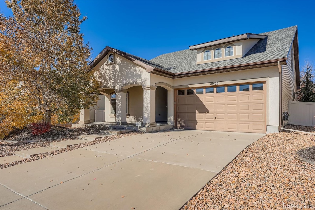19523 E 54th Fairways Villas Experience Resort-Style Living in Fairway Villas 55+ CommunityDiscover this beautifully upgraded... Denver Denver CO 80249 4457167 home for sale $540,000 4457167