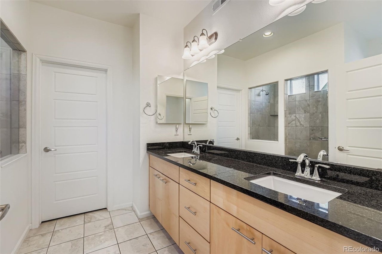 19523 E 54th Fairways Villas Experience Resort-Style Living in Fairway Villas 55+ CommunityDiscover this beautifully upgraded... Denver Denver CO 80249 4457167 home for sale $540,000 4457167 Photo 17