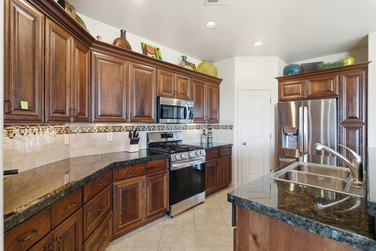 409 N Country LN W #1 St George, UT 84770 home for sale, MLS#25-266521 - Erika Rogers Photo 12