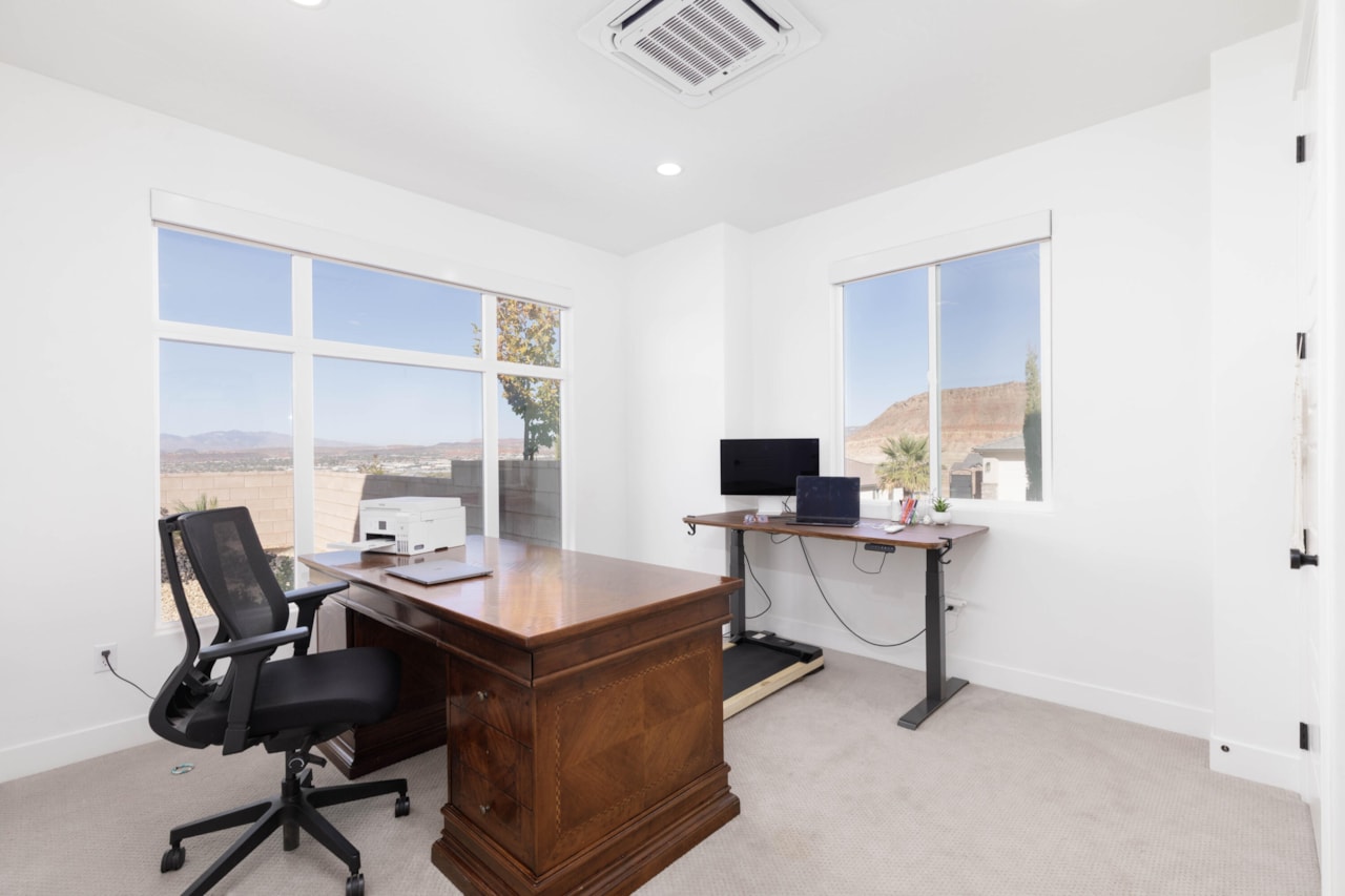 1506 E Toliman Way Washington, UT 84780 home for sale, MLS#25-266588 - Erika Rogers Photo 5