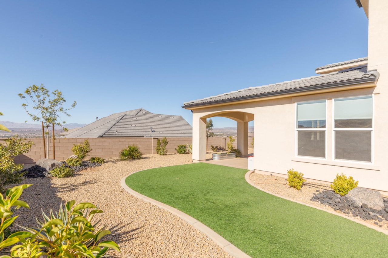 1506 E Toliman Way Washington, UT 84780 home for sale, MLS#25-266588 - Erika Rogers Photo 41