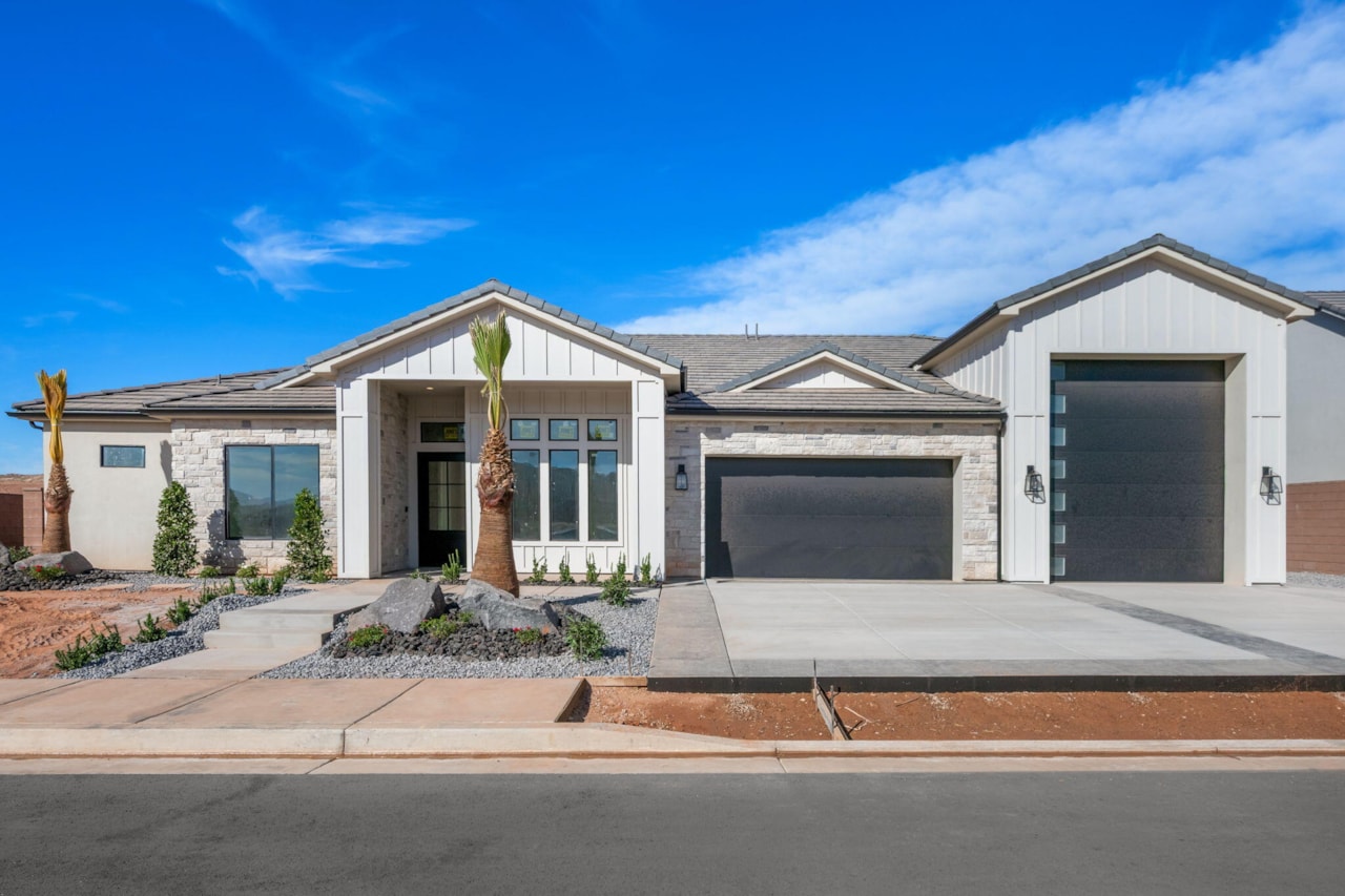 4988 S Lakefront Place Washington, UT 84780 home for sale, MLS#25-266600 - Erika Rogers